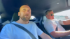 Influencer Dávid Matějíček a poslanec Filip Turek při jízdě sportovní Toyotou